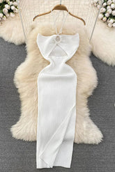 Robe moulante en tricot sans bretelles avec fente haute sur les hanches